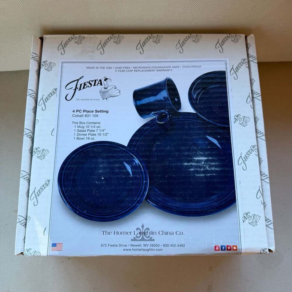 RARE!!! Fiestaware NEW Old Stock 4 Piece Dinner Set *RETIRED COLOR* Cobalt Blue